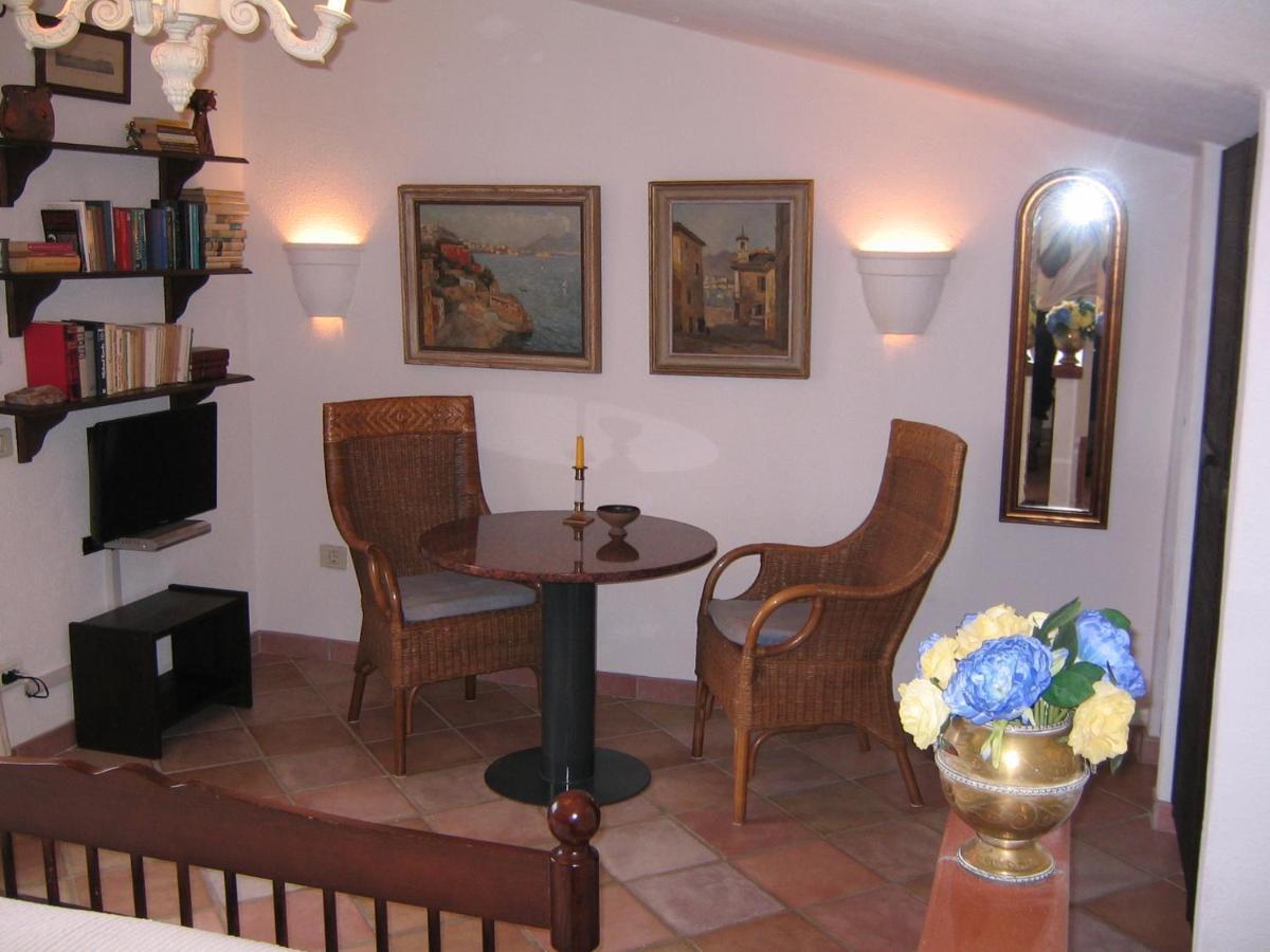 Studio-Appartment In Landhaus Mit Meerblick Porto Azzurro Exterior photo